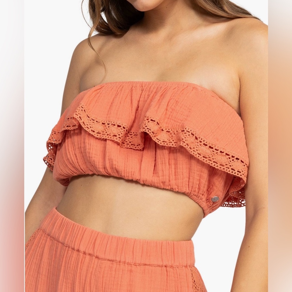 Roxy | Golden Tropic Halter Crop Top Apricot Brandy size L NWT